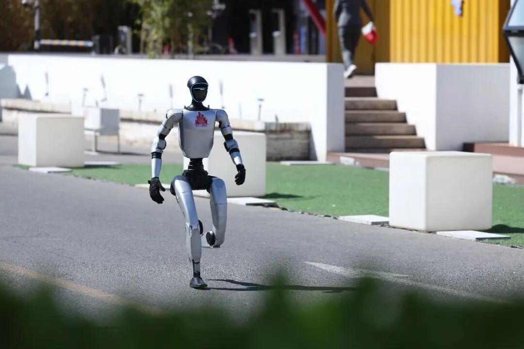 2026北京亦庄人形机器人半马本周日开跑 赛道升级且冲线第一未必是冠军